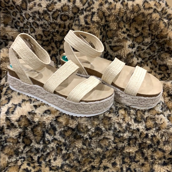 SALE❤️NWT ESPIRIT Raffia Platform Espadrille - Picture 4 of 4